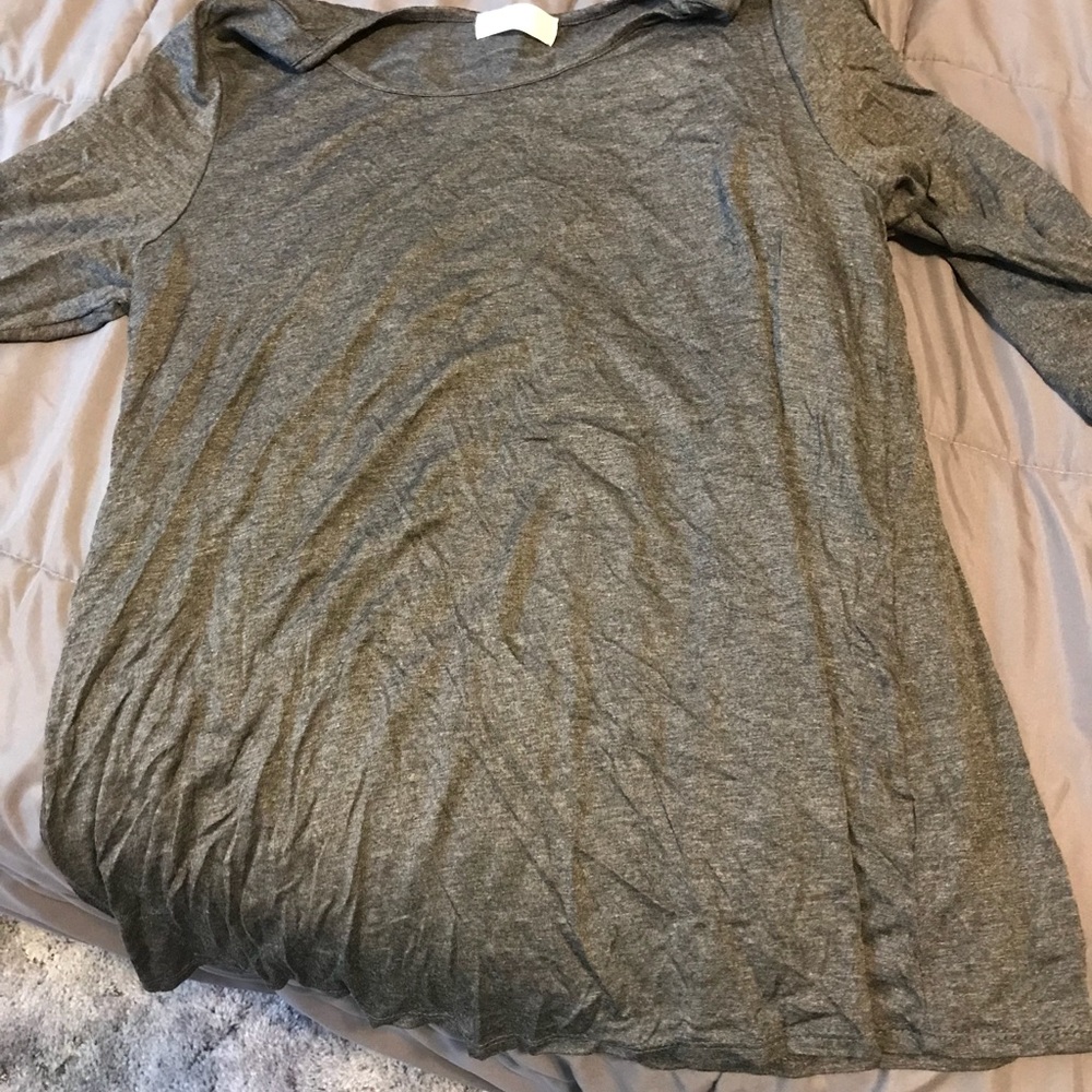 Grey top